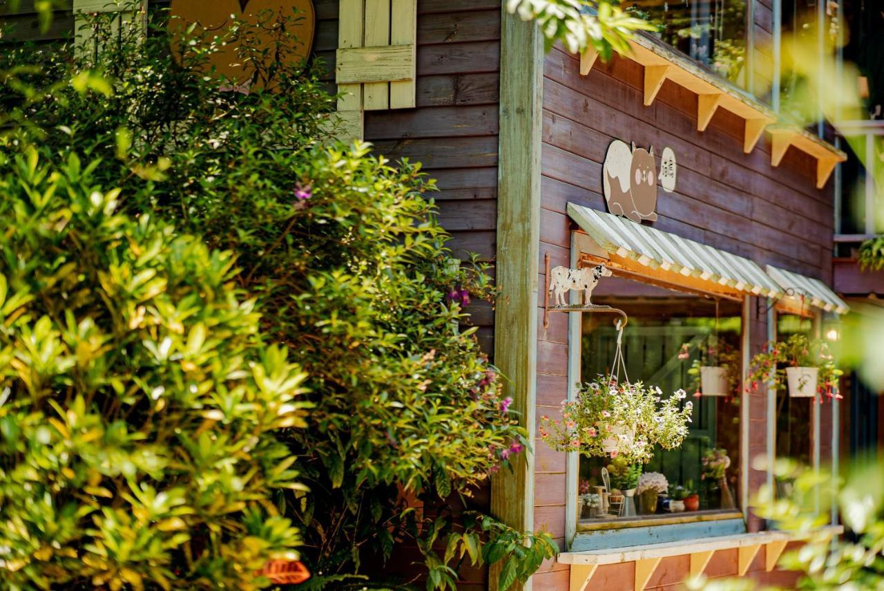 Olive Tree Village Guesthouse หนานจวง ภายนอก รูปภาพ